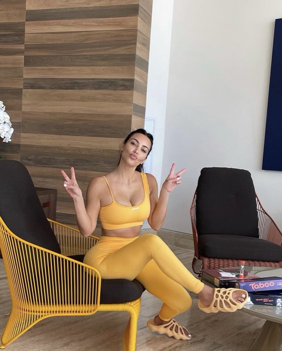 yeezy 450 kim kardashian