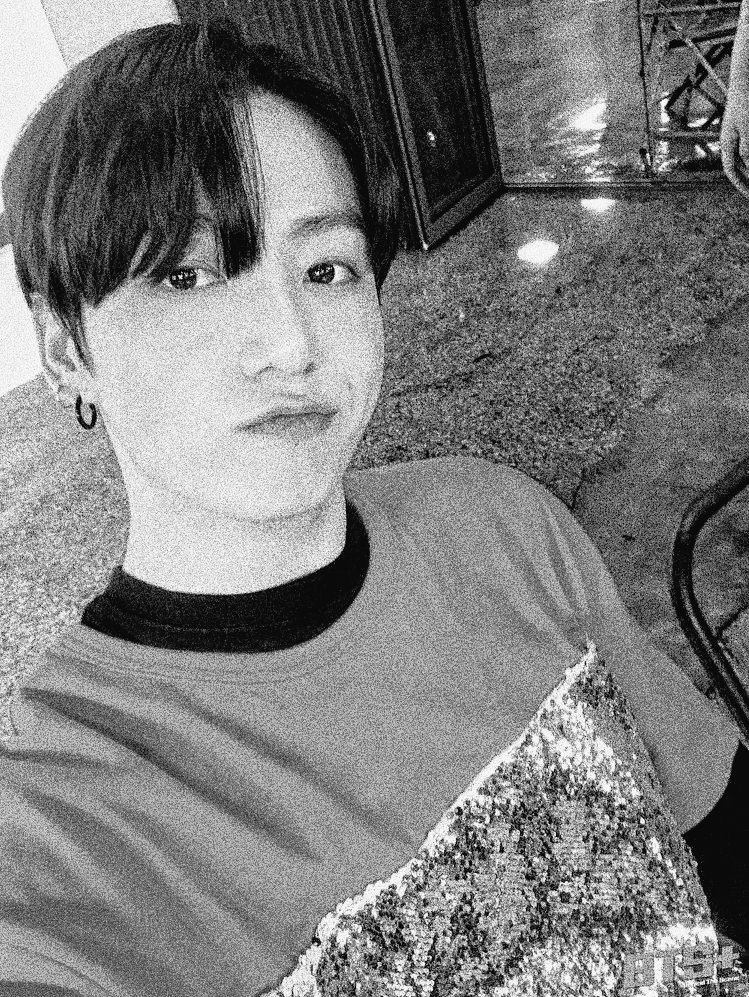 itsopekook's tweet photo. ✨ And when I think about giving up, I remember you, I remember your charming look, your way of making my days better with just a smile. ✨

#ARSDSelcaDay #ARSD @BTS_twt https://t.co/dVyOec1aeP