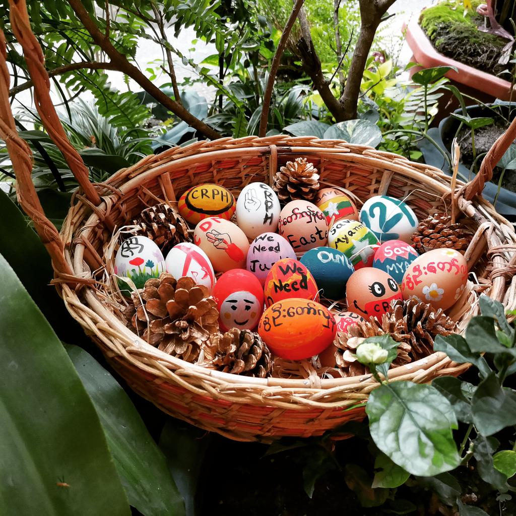 EiEiPhyoMyint2's tweet photo. #WhatsHappeningInMyanmar 
#EasterEggStrike in #Myanmar .
#RejectBurmaCoup
#Savethechildernmyanmar https://t.co/gEFM47rluv