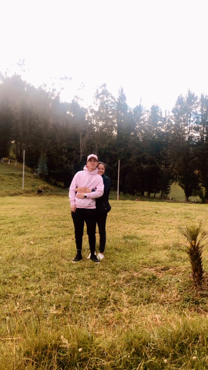 DaniZu16's tweet photo. Aún que seas más alto que yo, siempre vas a ser mi bebé♥️ https://t.co/bFzVYoY9KB