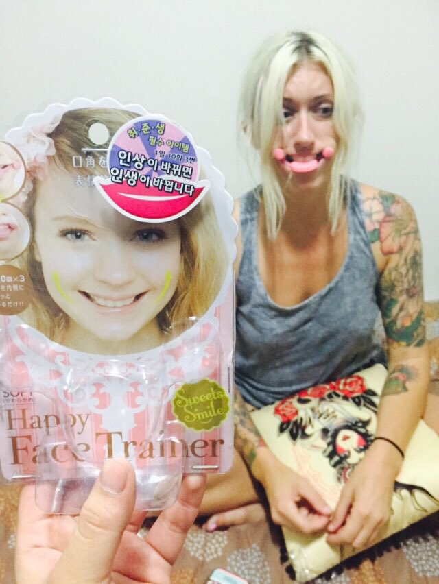 Yopickless's tweet photo. Throw back periscope :  to the crazy times with @LiselotteEloise when she came to visit me in Korea! Who remembers the wheeze fest? #thankyouperiscope #wheezefest https://t.co/bXqc3at7TU