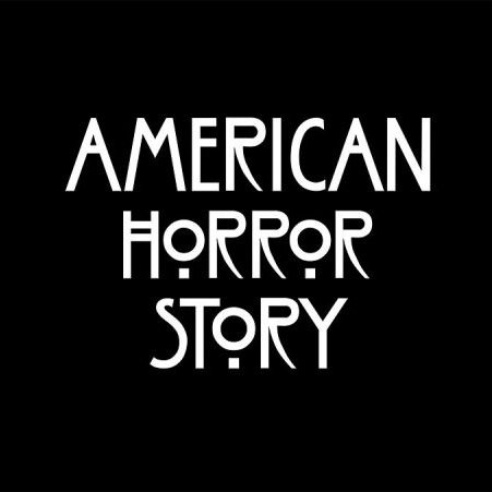 AGrande_ARG's tweet photo. Los rumores de que Ariana Grande estará en la temporada 10 de American Horror Story, aumentan cada día más. La actriz de doblaje de la cantante en Brasil confirmó que dobló a Ariana para un proyecto que no es de Netflix y además Ari interactuó con el elenco de AHS esta semana 👀 https://t.co/65wjdPBLCt