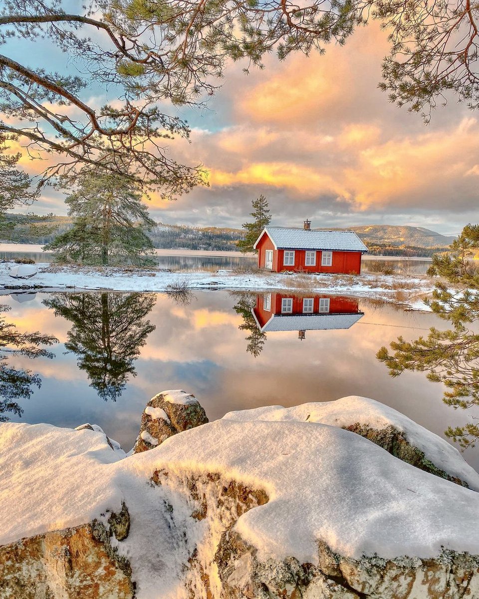 #Norge #Norway #lofoten #Europe #scandinavia #longexpo #lake #snow #snowfall #clouds #mountains #wilderness #trvl_ultd #travelblogger #photography #photographer #travel #adventure #discover #explore #nature #landscape #outdoors #travelgram #instagram instagram.com/p/CNHm7worV5a/…