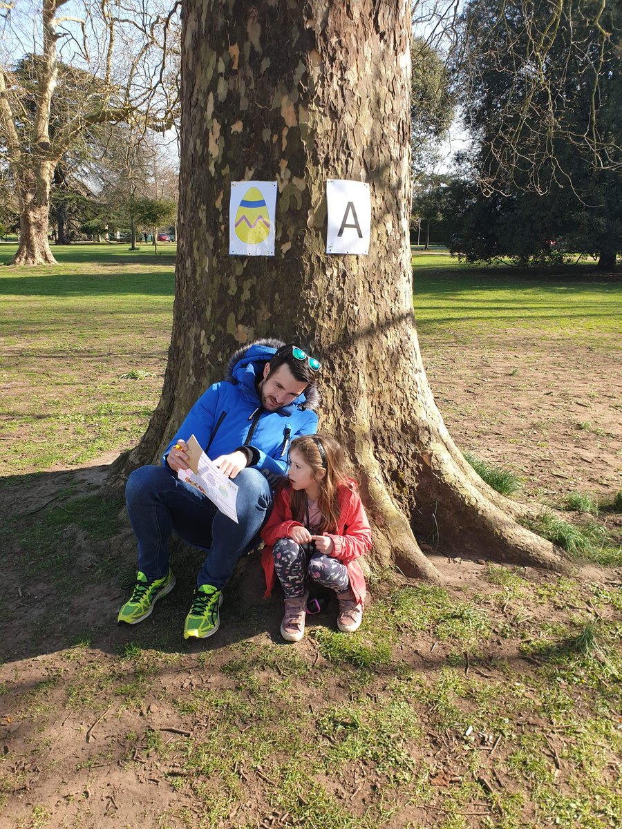 Chris_D91's tweet photo. Glorious sun for a morning in the park yesterday.  
Today socially distanced coffee in a hail storm.
#greatbritishweather #EasterMonday https://t.co/dTi76S8Yag