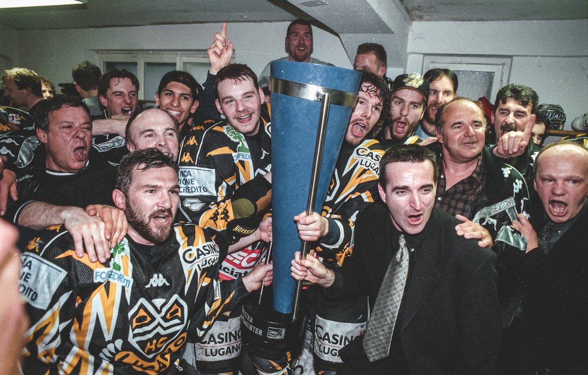 Cara Valascia, non potevamo astenerci dal salutarti, soprattutto in un giorno così storico per tutto il popolo bianconero. Grazie per tutti i momenti positivi, per quelli negativi, per le numerose battaglie e per ogni derby giocato sul tuo ghiaccio. Addio e grazie cara Valascia🖤