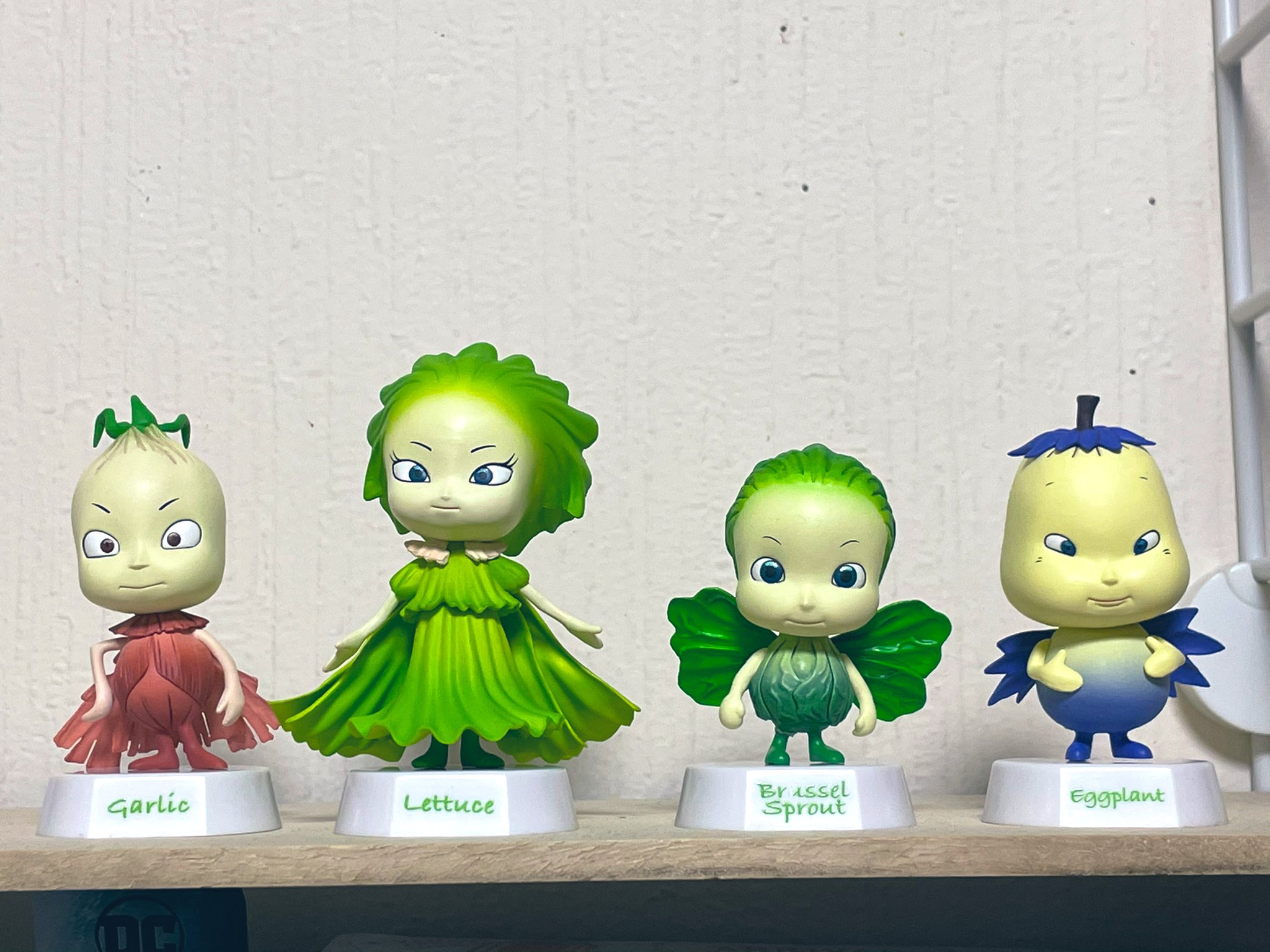 柳生玄十郎 Nhk教育で放送されていたアニメ やさいのようせい N Y Salad Dvd特典のミニフィギュア キャラクターデザインは天野喜孝先生 何気なくメルカリ見てたら発見して即購入してしまった レタス姫も芽キャベツも白ナスもガーリックも可愛すぎるー