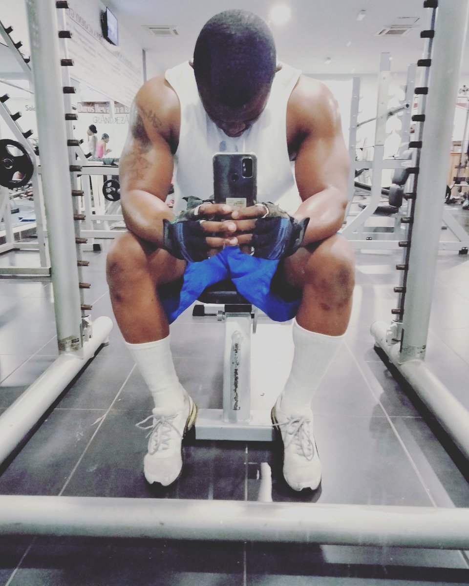 emoussambani31's tweet image. Gym, sport, fitness time...