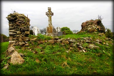 lorraineelizab6's tweet photo. 5 April: St Beccán mac Cúla of Dál Cais, Co #Clare, &amp; of Imblech Fíaich/#Emlagh, Co #Meath his mum's home. Resurrected a dead man (Dr Elva Johnston). He may be the founder of Emlagh. 6th C? 493 acre townland. Story he knew St Columba. 📷Emlagh/Oristown https://t.co/ax7tDGjlyZ https://t.co/DpHaECC38V