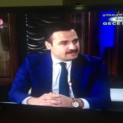 dara0163's tweet photo. Hukukun üstünlüğünü esas alarak haktan, hakikatten ayrılmayan, Adaletin güçlü savunucuları olan ülkesine,milletine bağlı ve bu mesleği kutsal sayan tüm avukatlarımızın #AvukatlarGünü kutlu olsun.
@avhaliloncel @avosmancelik @avktaytekin @farukozyavuzz https://t.co/iDa3ny608I