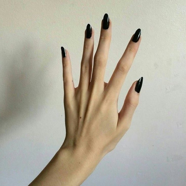 G1rl3mo's tweet photo. I wanna be a skeleton🦴💀 #Bones #proana #pr0ana #thinspo #thinsp0 #shtwt #eatingdisordertwt #proEd https://t.co/Y9mOxJWy8s