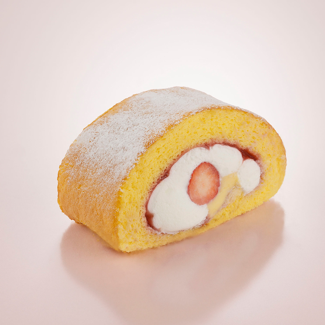 C3 シーキューブ 公式 いちごのロールケーキにカットサイズが新登場 生地と生クリームの間に 自家製いちごジャム を入れ いちごといっしょにカスタードクリームを巻き込むことで コクを感じられる美味しさに仕上がっています シーキューブ ロール C3 シーキューブ 公式 いちごのロールケーキにカットサイズが新登場 生地と生クリームの間に 自家製いちごジャム を入れ いちごといっしょにカスタードクリームを巻き込むことで コクを感じられる美味しさに仕上がっています シーキューブ ロール
