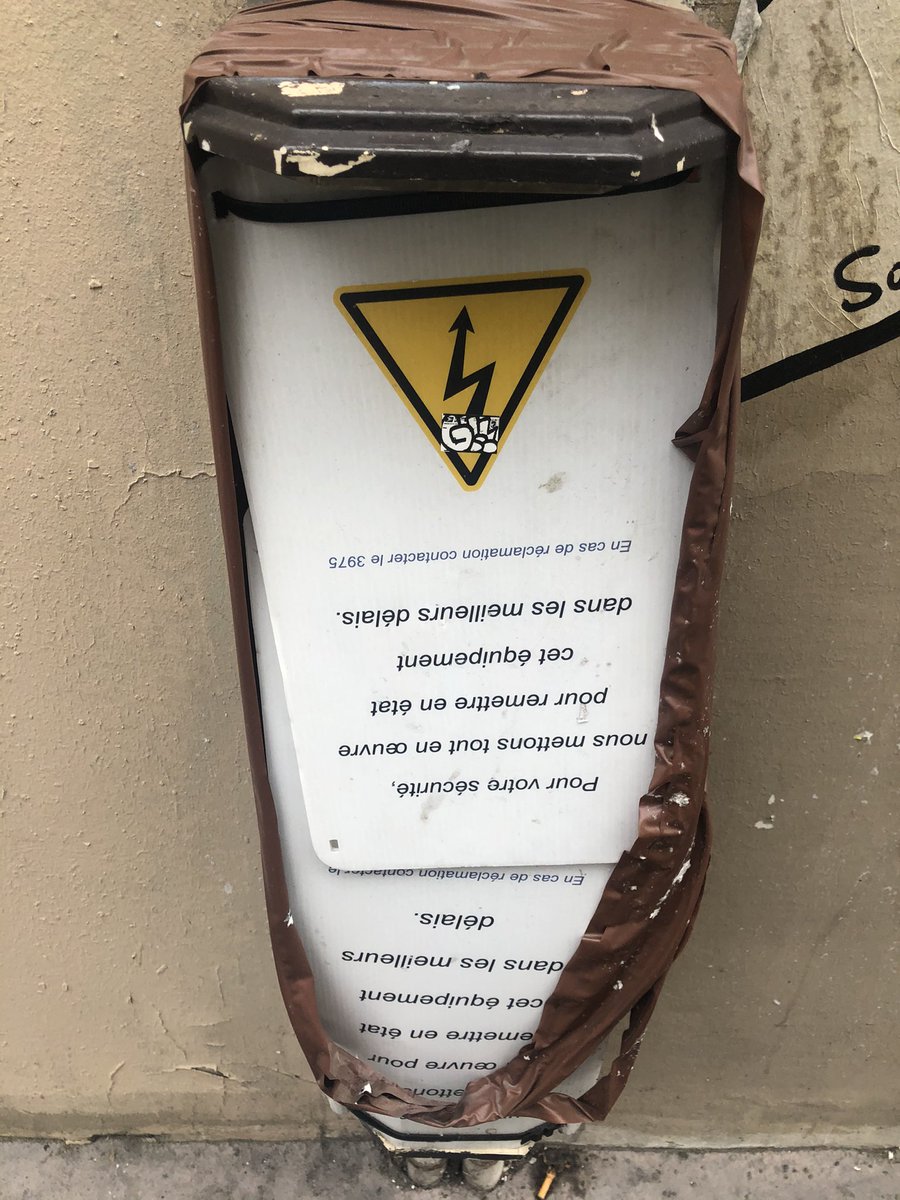 Labutte3's tweet image. Petite balade à Montmartre ce matin. De toute beauté ! #saccageparis