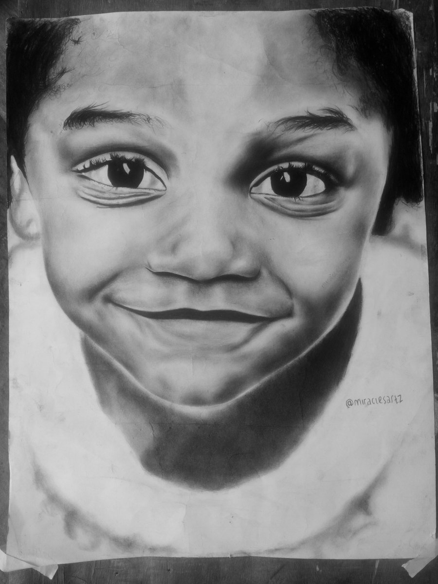 miracleartsy's tweet photo. I did this some months ago
Titled;HAPPINESS
Happiness is and will be the most cherished,yet most elusive of all humans desires.
Kindly follow and retweet❤
Medium;Graphite and charcoal on paper.
Size;16/20
#miraclesartz #pencilsketch #ArtistOnTwitter #ArtisticofSociety https://t.co/UQyYWUudQB