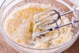 dnbakesandbites's tweet photo. Want to make some Chocolate Chip Cookies this weekend? 

[[--THIS IS A THREAD--]]

Tak susah pun, all you need is a Hand/Stand Mixer/Whisk and Some Good Spatula!

Make sure they're all CLEAN. Makanan kenalah bersih, bersih...kan? https://t.co/EuwRHn34Ak