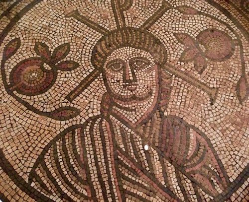 For #MosaicMonday, The oldest known mosaic of Jesus found in England. Part of a larger mosaic from Hinton St Mary in Dorset County - 4th cent CE.
en.m.wikipedia.org/wiki/Hinton_St…
