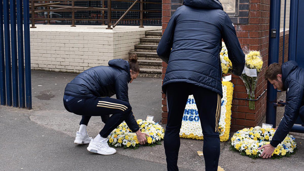 Leeds United tweet media