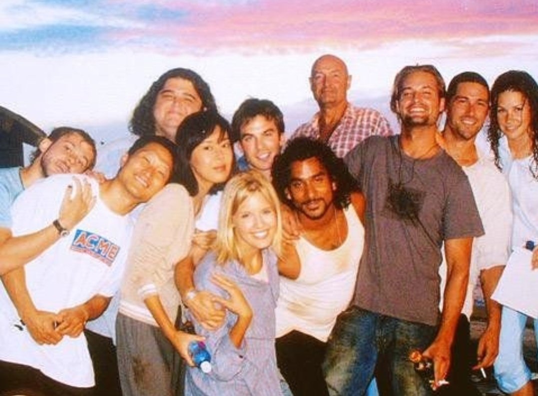 Lisouat's tweet photo. Looked forward to Lost last night. what a nice series that is! really recommended #lost #lostseries #abclost https://t.co/sa6ykPBD0O