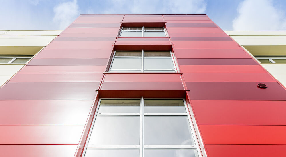 KingspanJindal's tweet photo. Our Evolution Panelised facades are super smooth single-component insulated panels, that deliver aesthetically pleasing finishes with exceptionally fast install time.

Check out more details here https://t.co/6Zs9Y4frc8

#architecture #facade #insulatedpanels #kingspanjindal https://t.co/cLqXeWvE4d