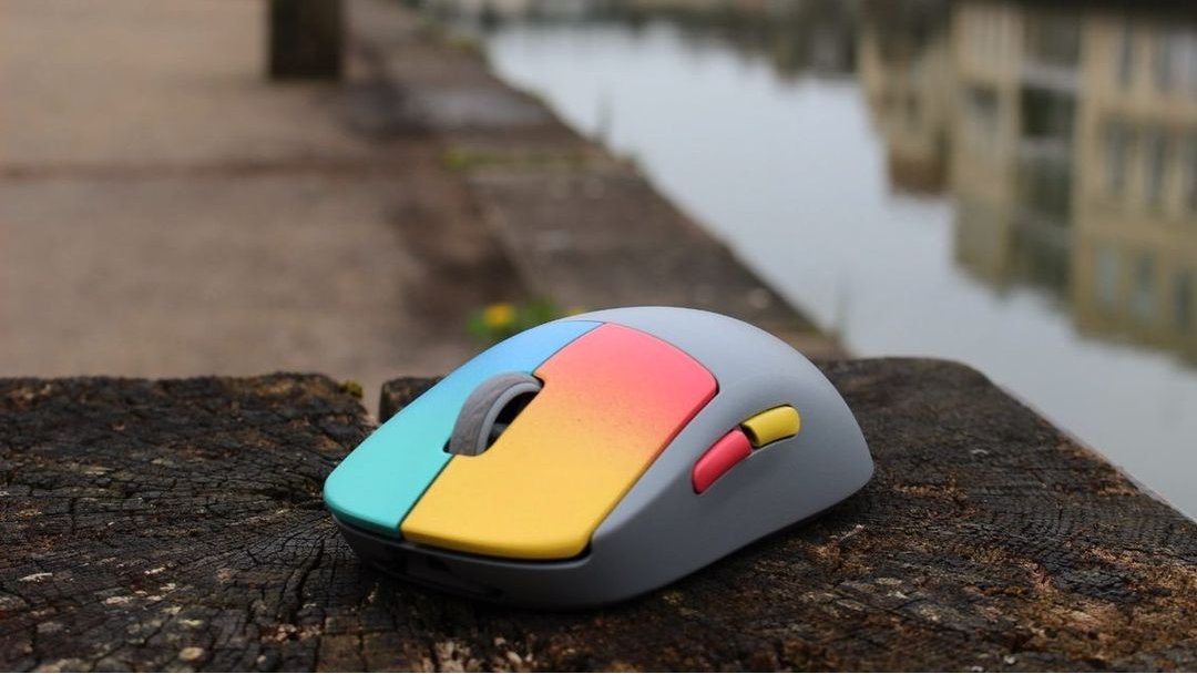 technographx's tweet photo. GMK Dualshot on a mouse
Mouse: #logitechg Pro Wireless
Most Expensive Gaming Mouse 2021: https://t.co/WhQO8JJAsT
#blue #clouds #purple #sakura #cyberpunk #custommouse #rainbowsixsiege #blackice #graffcityshipment #razer #vipermini #paracablemods #pcmr #csgo #techno https://t.co/C5aXf7Fart