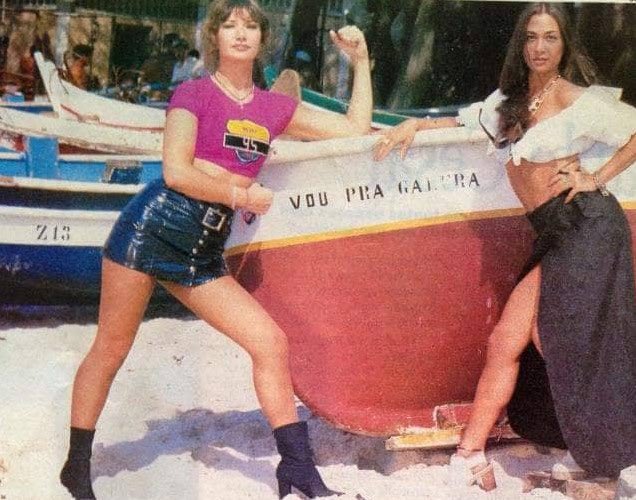 Eurodance_Story's tweet photo. Souvenir d’une photo de Taleesa et Randy Bush 😍 #eurodance #taleesa #emanuelagubinelli #randybush #ladytrisha #patriziacavaliere #eurodance90s  Credits : @rikardo_ https://t.co/o6NFkCiM3Z