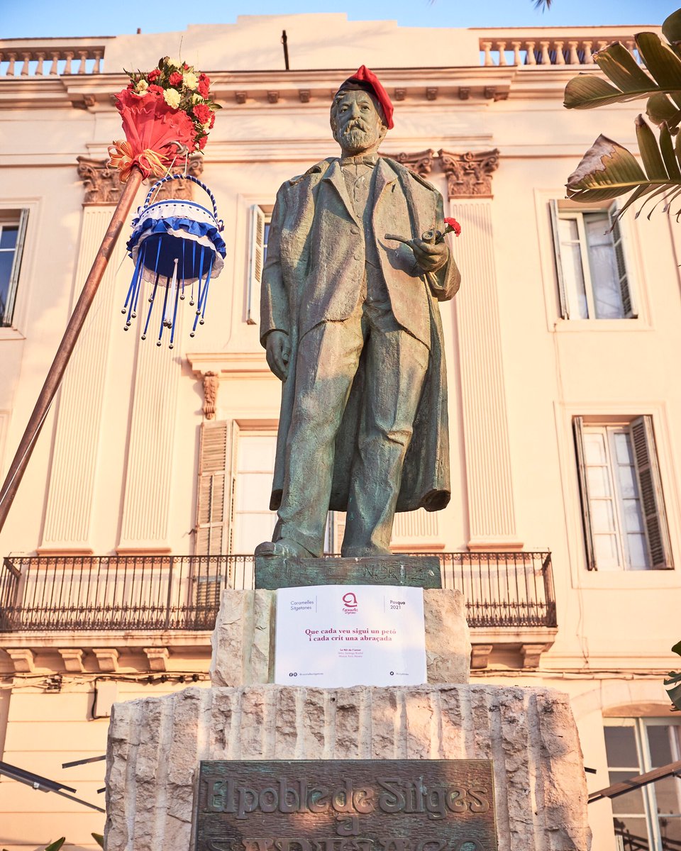 CaramellesSitgetanes (@sitgetanes) on Twitter photo Si hi ha una referència irrefutible en el món de les caramelles sitgetanes aquesta és el llibre📃 “Les Caramelles a Sitges” d’Albert Soler i Marcé <a href="/solerimarce/">Albert Soler i Marcé</a> publicat l’any 2005 pel <a href="/GESitgetans/">Grup Est. Sitgetans</a>.
Si voleu endinsar-vos en la història d’aquesta tradició, us el recomanem! #Sitges Si hi ha una referència irrefutible en el món de les caramelles sitgetanes aquesta és el llibre📃 “Les Caramelles a Sitges” d’Albert Soler i Marcé <a href="/solerimarce/">Albert Soler i Marcé</a> publicat l’any 2005 pel <a href="/GESitgetans/">Grup Est. Sitgetans</a>.
Si voleu endinsar-vos en la història d’aquesta tradició, us el recomanem! #Sitges