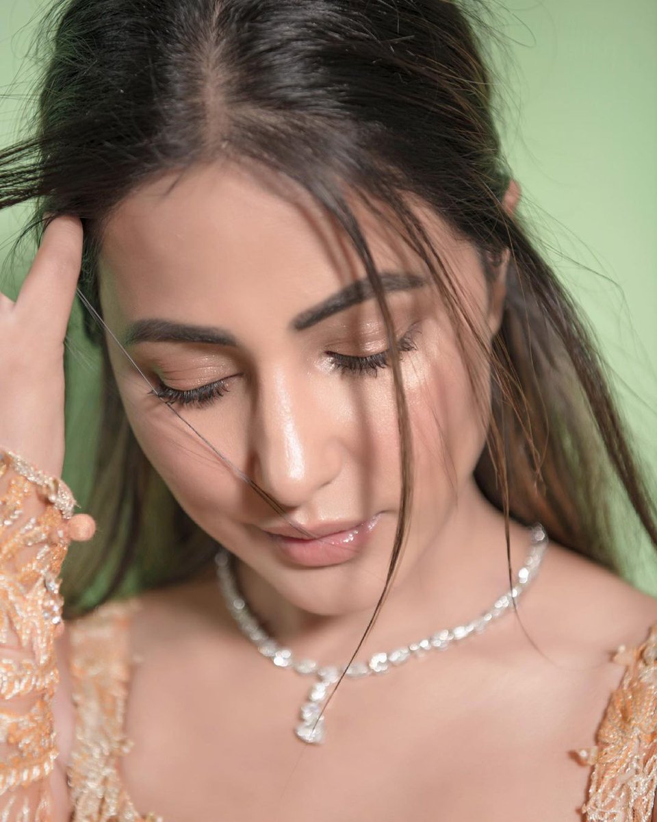 imkkamil12's tweet photo. Absolutely So Beautiful π€π₯°
#Hinakhan
#HinaKhanupdate
#WalkOutInStyle
#WinterFashion
#InstaUpdate
@eyehinakhan @_hinakhanteam
@hinakhanfc_ @hinakhan_cafe https://t.co/WHauxLuhHC