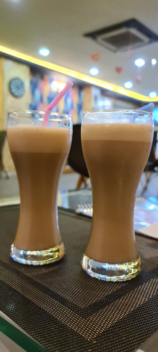 soubhagyajourno's tweet photo. #volcanopizza #mixsausepasta #coldcoffee
ରାତିରେ ଆଉ ଖାଇବିନି ଭାବୁଚି 🤭 https://t.co/IqQ3H6PBx8