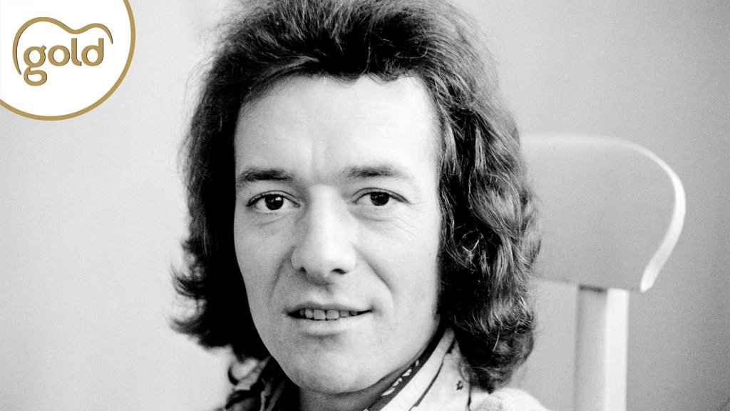 Happy birthday Allan Clarke! The Hollies\ singer turns 79 today. 