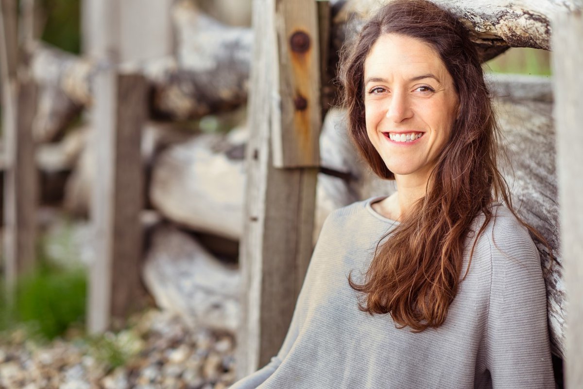 SpeechAndLangUK's tweet image. "I’m regularly asking children to try things they find tricky...this is helping them see mistakes as part of the process of learning, rather than something to be avoided." @saltbythesea shares practical steps to explore and encourage resilience in children ican.org.uk/news/encouragi…