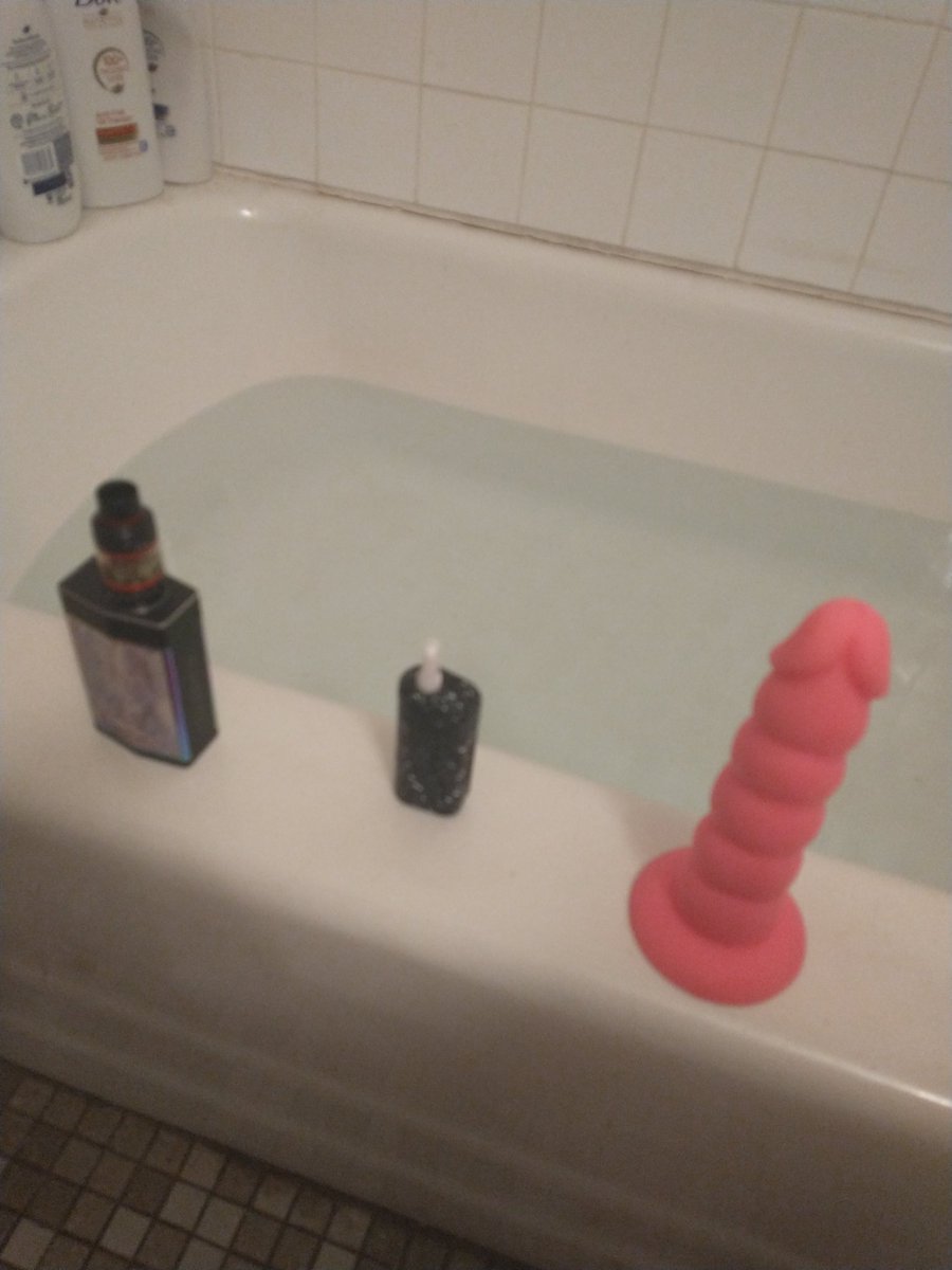 SubbPanda's tweet image. Weapons of peace and self preservation lmfao 😜😜😜