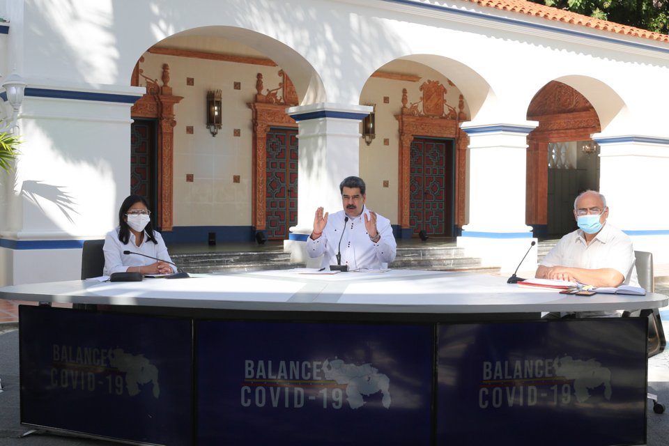 Motivado al aumento de casos de la COVID-19 en el país, el Pdte. <a href="/NicolasMaduro/">Nicolás Maduro</a> ha decidido que elevemos la atención en el Sistema Público Nacional de Salud a los pacientes contagiados. Cuente con nuestro mayor esfuerzo para continuar brindando salud y vida al pueblo venezolano