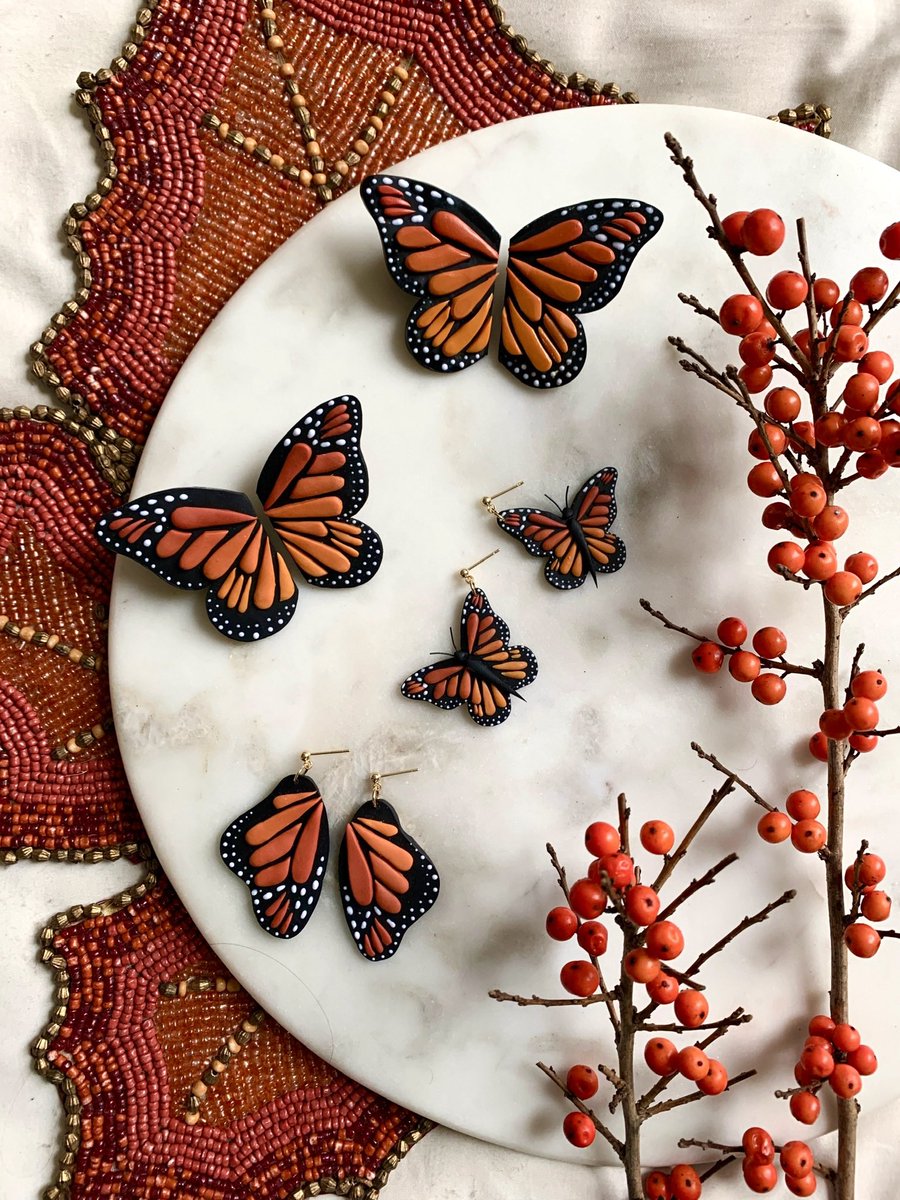craftedbyari's tweet photo. @marcuslemonis + and this grant would be such an enormous help with that change - allowing me to make more product as well as reinstate a healthy work-life balance & separation. All of my work is handmade from start to finish, packaged, and shipped all by myself! #theprofit #lemonaidfoundation https://t.co/roeU0T22pK