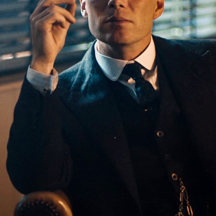 Putting forward the look of Thomas Shelby on Peaky Blinders’ previous season to make the world hype over the way I make smoking looks healthy for the upcoming last season of its series.