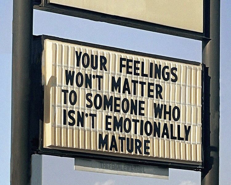 eL7e's tweet image. 🗣 Stop settling for minimal effort, ladies! Meanwhile, I’m still trying to figure out why nobody bothered teaching #80s born men how to talk about #feelings...👎🏽 Better yet; why I continue to date them?! 🤷🏼‍♀️ @TheFemaleWarhol
