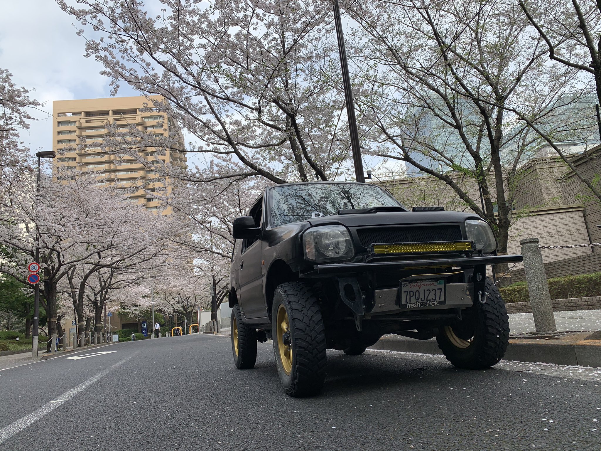 Paul 年1でタービン交換するジムニーとか聞いたことねぇよくそがよ 大体一つ直したら次も壊れるルーティーンはアメ車 だけだろスズキの車やぞ国産やぞゴミがよ ボロ車 スズキはアメ車だった 店に出したい ジムニー壊れる 死にたい T Co