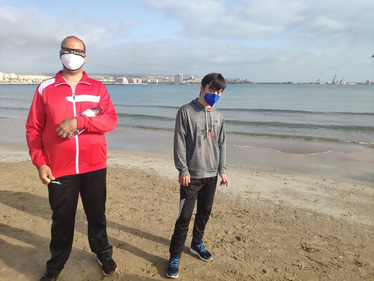 PlenaMelilla's tweet image. 🍀Comenzamos la semana con actividad física y hábitos saludables en nuestra ciudad para fomentar el conocimiento de nuestro entorno y nuestra autonomía personal #construyecomunidad