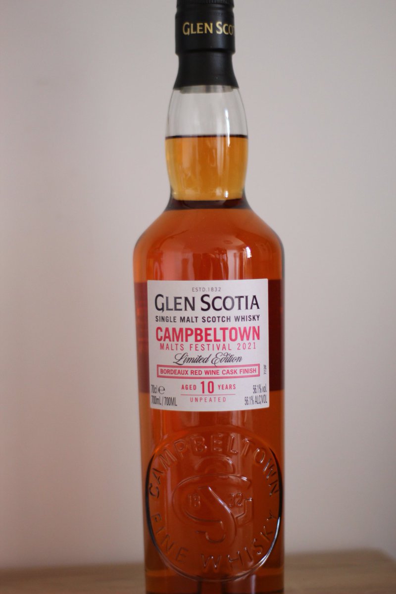 Yay it's finally here, been looking forward to this sincelast year's @GlenScotiaMalts #TawnyPortCask last year. Will give it a try in the next couple of days. Just look at that colour though.. #whiskymail #frommetome #GlenScotia #CampbeltownMaltsFestival2021 #BordeauxWineFinish