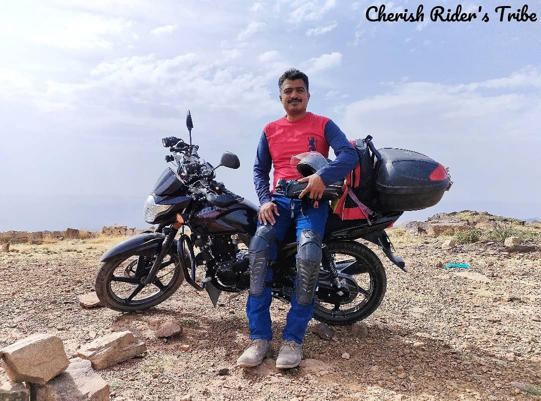 rider_tribe's tweet photo. #BIKER trip to #Yakbai
@rider_tribe #CRT 
#bikers #bikelife #offroad #hillstation 
#untouched #beauty #beautyofnature #beautyofpakistan #bikeride #ride 
#unexplored #kohesuleman 
#peaceful #balochtribes #peacefulpakistan 
#ridewithfriends #RideWithPride #RideWithStyle #CRC #BMTG https://t.co/alpRRI90L5