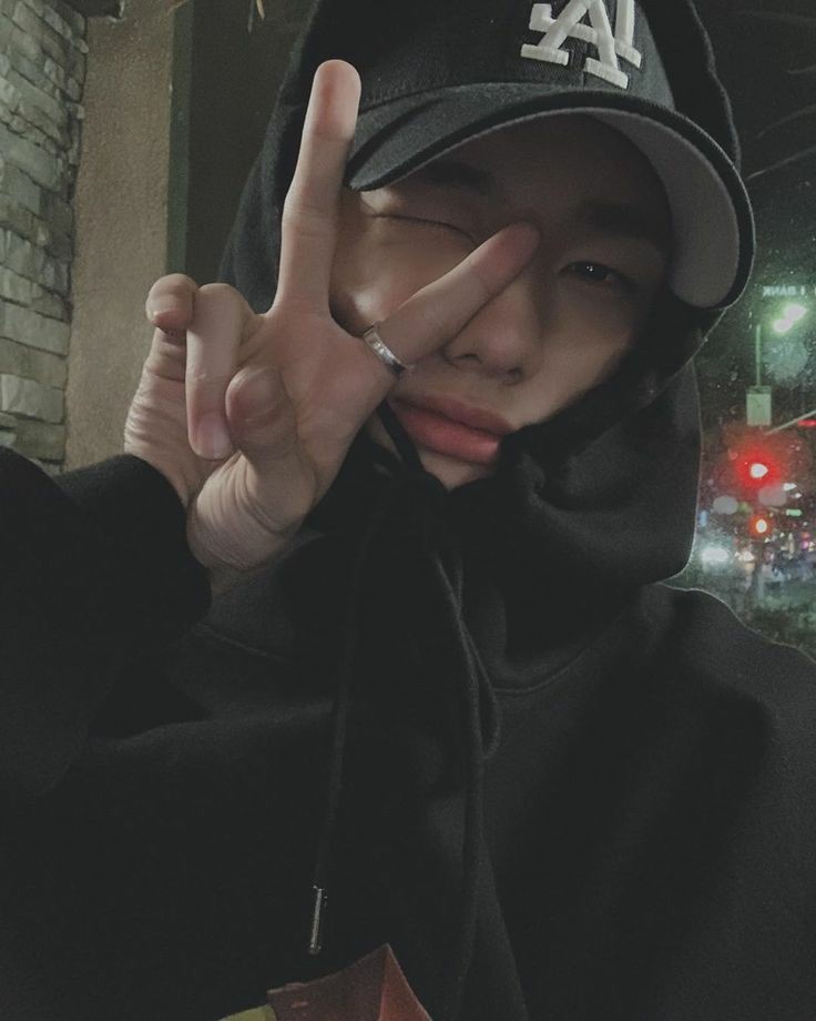 ssteven_dv's tweet photo. ↺restarting.

Trent Steven De Vera
─hhj; 00' liner
─nsfw; profanities
─dnfi; dds, homophobic, anti
─he/him
─@minhochuchu's My Wish AU 
─like and rt to be moots

↳selective interactions.     gracias! 

                           ⇅┆♡ https://t.co/T817TaIVUM