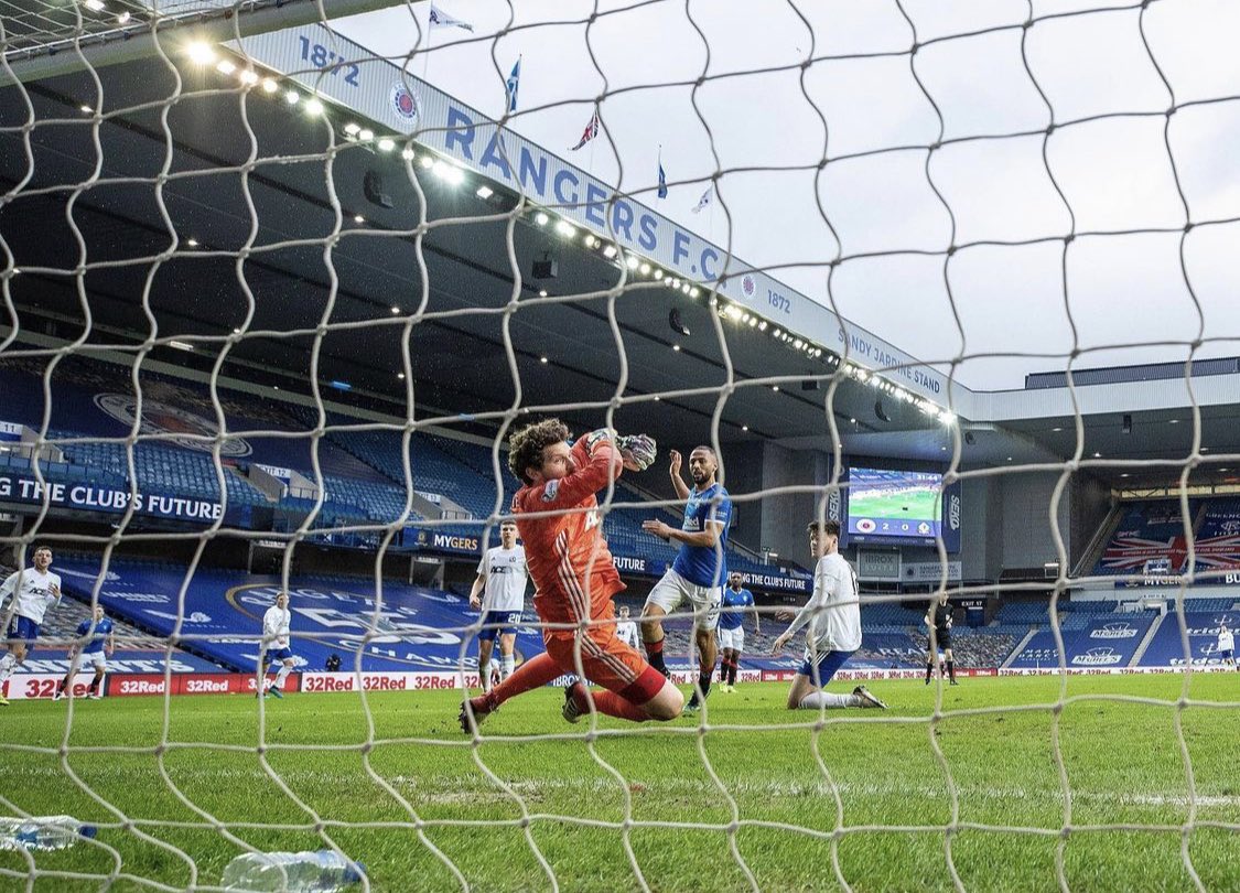 Kemar Roofe tweet media