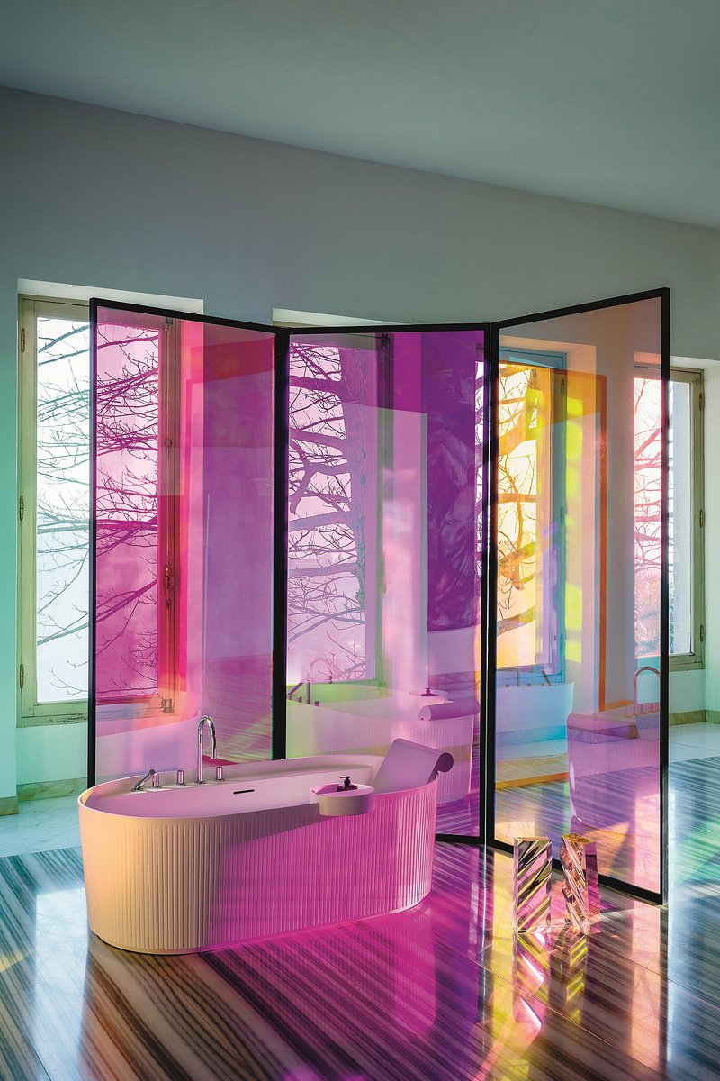 With @LaufenBathrooms you can choose a modern, traditional, futuristic or sculptural style – the possibilities are endless. Get in touch or visit our showroom so we can help you bring your bathroom interiors to life.

#bathroominspo #interiors2you