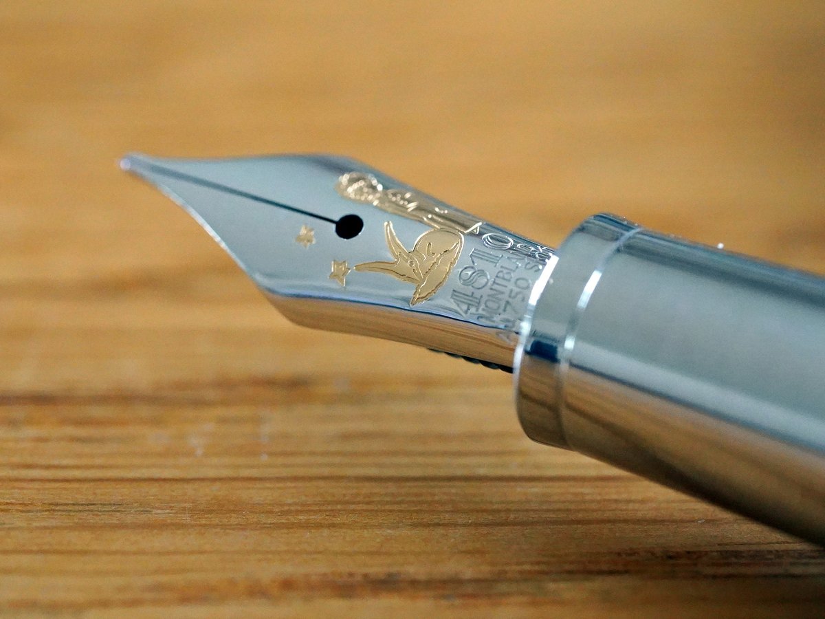 v_i_o_l_a's tweet image. #foxcontent #fountainpens #montblanc #nibs #lepetitprince