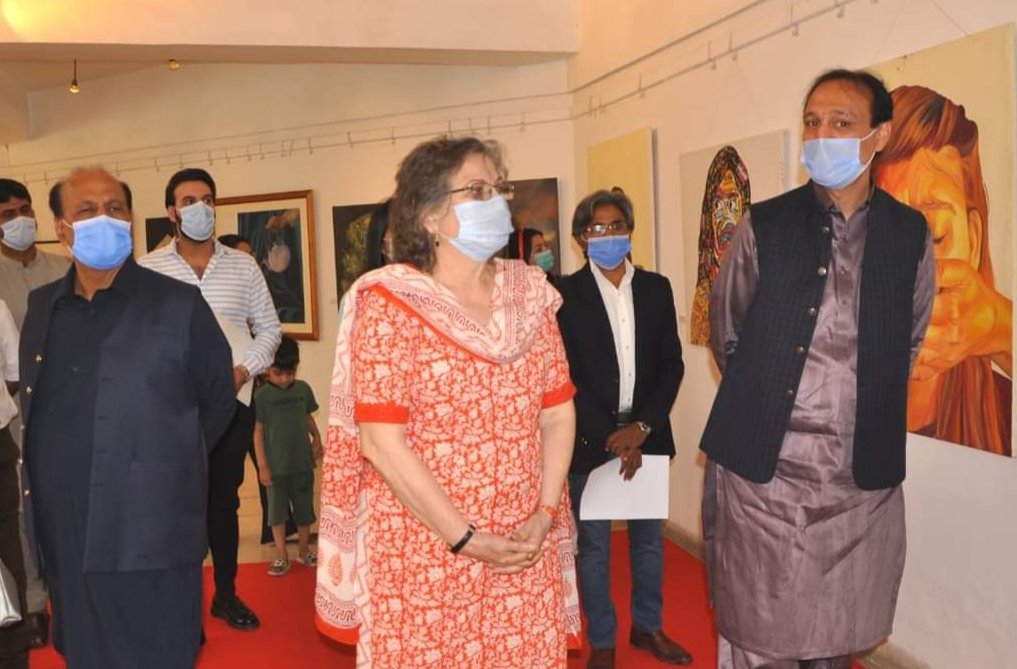 AlhamraLAC's tweet photo. #Alhamra opened its #17thannual exhibition titled "Beyond the threshold of time" for the Young Artists online at #AlhamraArtGallery, The Mall today. Khayal Ahmad Kastro, Minister for Information & Colonies, Punjab, graced the event.
@GovtofPunjabPK @GovtofPakistan @UsmanAKBuzdar https://t.co/B5edhBadwR