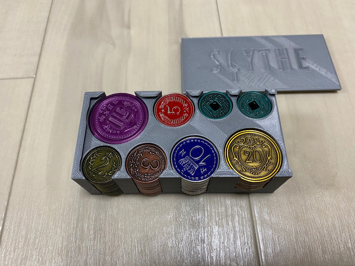 ボードゲームで汎用的に使えそうなメタルコインを探していたらここにたどり着いた・・・ 決め手はコインの種類とケース！重めのボドゲ1個買えるくらいの値段だけど・・・悔いはない！！  #ボードゲーム #メタルコイン #大鎌戦役