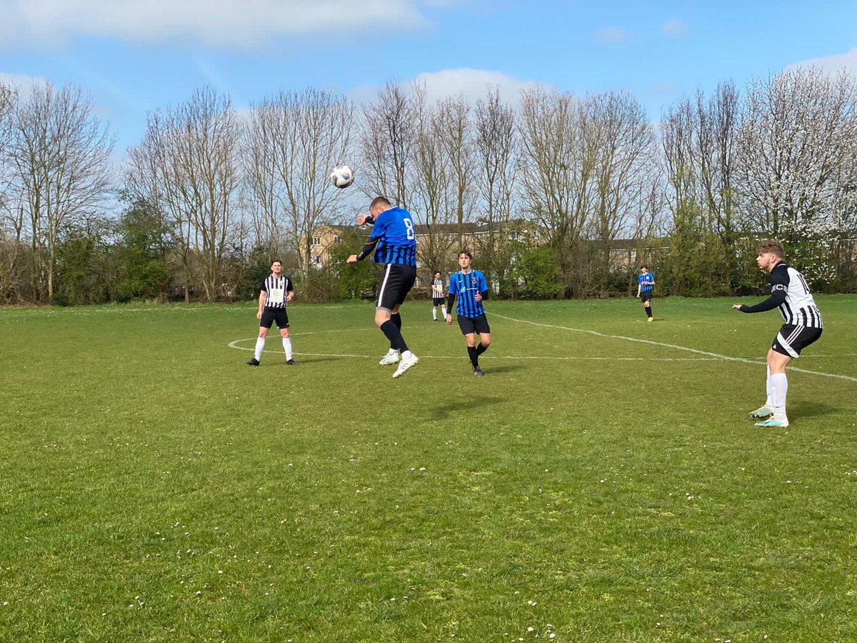 16AFootballClub's tweet photo. First game back yesterday all the boys were buzzing. A 6-1 win to get the restart off to the start we were after ✅
Goals from: @David_Latunde X3, @kanetaylor2000, @Styloandi &amp; @LorenzoCuozzo https://t.co/KClwkmdbg3