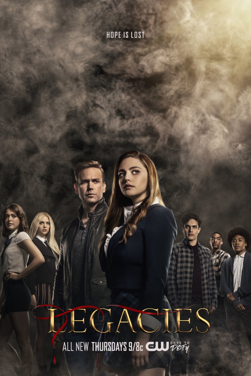Topreview_sp's tweet photo. #Legacies T03 E08
🔷Este sí ha sido un buen capítulo! 
🔷La fotografía 🥰
🔷Lizzie siendo la voz de la audiencia 
🔷Josie se muda!?!? 
🔷No nos gustan que hagan un mal capítulo y el siguiente bueno todo el rato
🔷Canto a Caronte 😟

NOTA :7⃣ https://t.co/4LOaooOoci