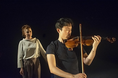 VUELVE - Yo soy el que soy✊🏳️‍🌈
El <a href="/Teatro_Infanta/">Teatro Infanta Isabel</a> recupera esta espectáculo que habla de libertad, identidad y aceptación.
<a href="/Aaron_LeeVerace/">Aaron Lee</a> se sube al escenario para contar su historia junto a <a href="/VeronicaRonda_/">Verónica Ronda</a> y Gaby Goldman, dirigidos por <a href="/zenonrecalde/">Zenon Recalde</a> 👉 bit.ly/31Tc5xb