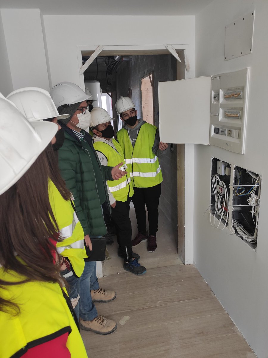 cpifppiramide's tweet photo. #Aprendizaje #significativo fuera del aula visita de #obra con #kripio #retos de #proyectosdeedificacion
#fp
#empleohuesca
#edificiointernacional #orusa #lacruzycastanera #huesca #arquitectura #direccióndeejecución #gestióndeobra #projectmanagement
@aytohuesca #acbr https://t.co/mTnGexgxkw