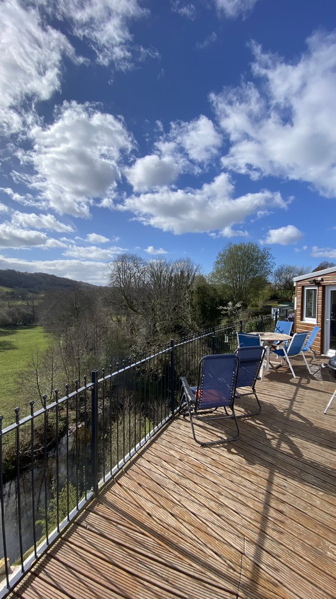 imatth's tweet photo. Gorgeous Easter weekend at home https://t.co/upb6RNXjqt