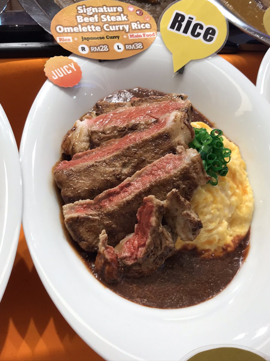 kyrelrosli's tweet photo. Fake food nampak real terukkkk! belum order dah nmpk sedap. Portion beli mmg sama macam display. Sedap doh!

📍Ken-Chan Curry, Foodcourt, KLCC https://t.co/jQLn95HTGH